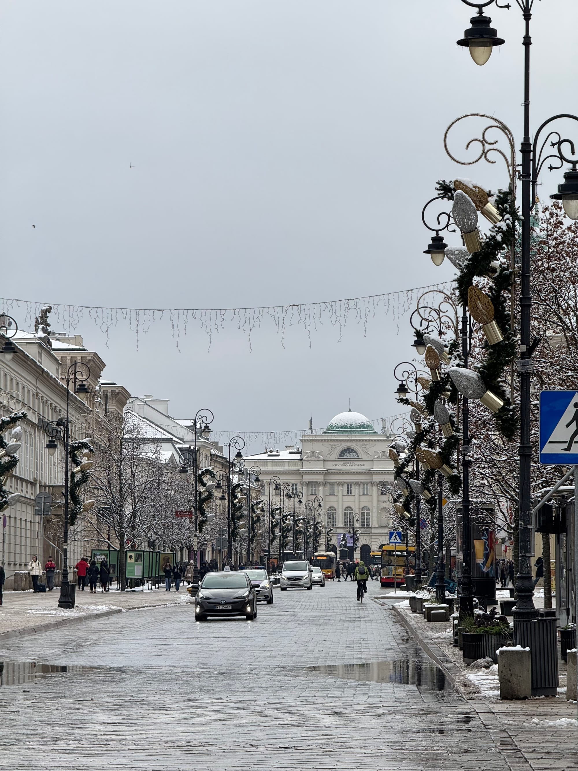 dekoracje świąteczne warszawa, gdzie pójść w warszawie, iluminacje, christmas marker in warsaw, jarmark świąteczny w warszawie, boże narodzenie, warsaw guide, discover warsaw, warsawslook, krakowskie przedmieście