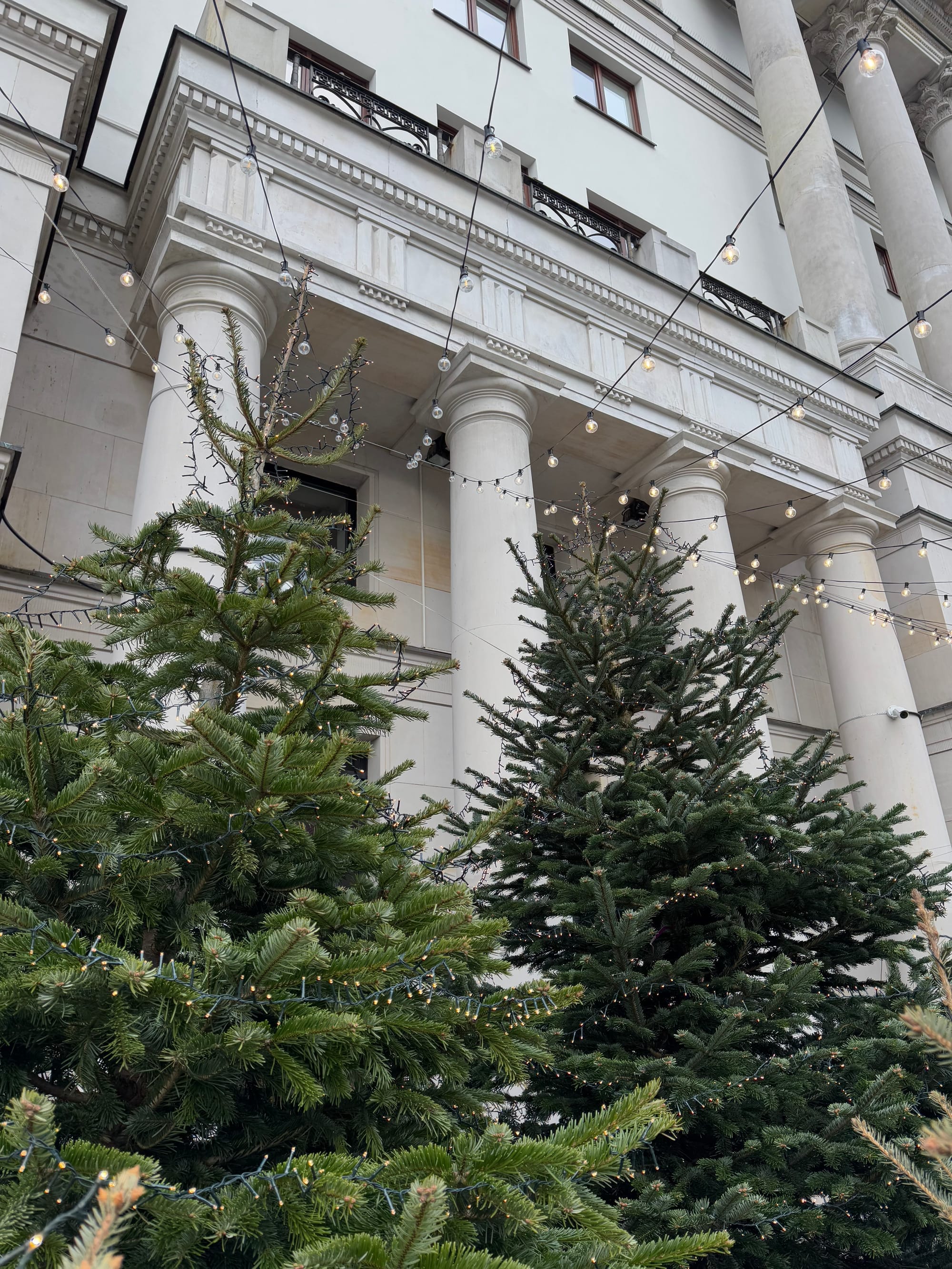 dekoracje świąteczne warszawa, gdzie pójść w warszawie, iluminacje, christmas marker in warsaw, jarmark świąteczny w warszawie, boże narodzenie, warsaw guide, discover warsaw, warsawslook