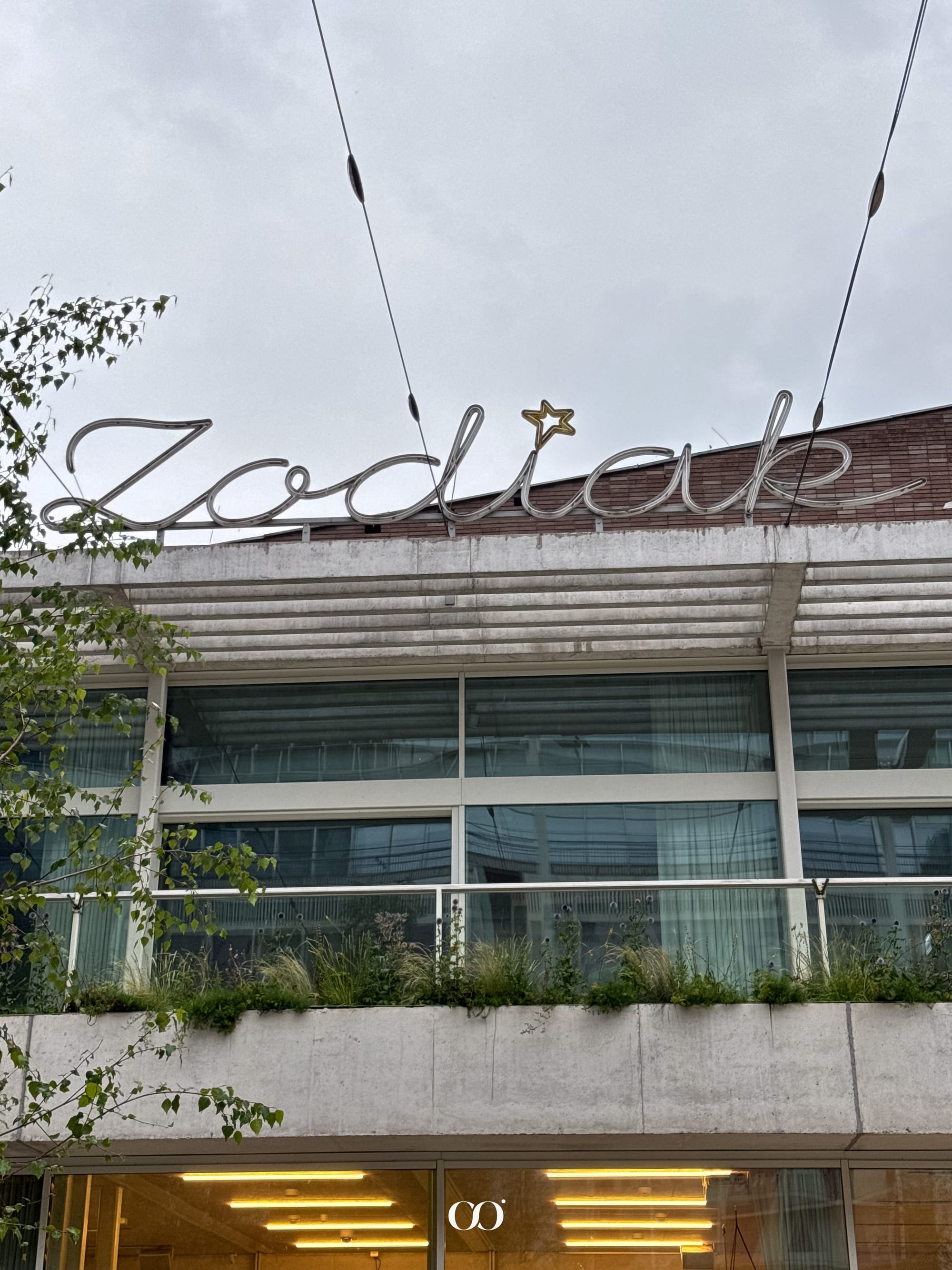 Warsawslook, neon w warszawie, warsaw city guide, discover warsaw, przewodnik warszawski, zodiak, warszawski pawilion architektury, warsaw neons, warszawa, poznawaj warszawę, neonizacja