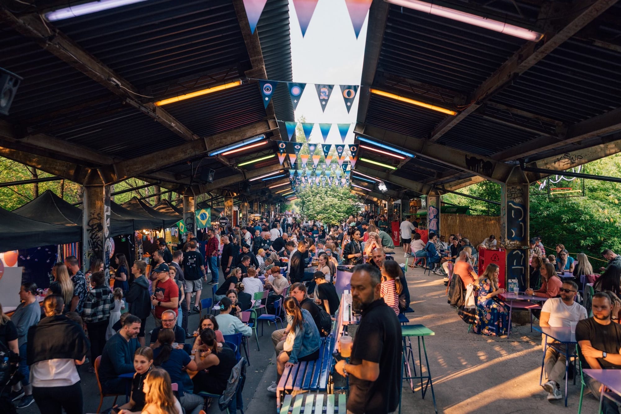 2016 challenge, warszawa w 2016, pomysły co robić w warszawie, visit warsaw, warsaw guide, przewodnik warszawy, media społecznościowe, discover warsaw, 2016 trend, social media trend, 2016 vs 2026, rondo daszyńskiego, warsaw business center, centrum biznesowy warszawy, warsaw architecture, bliska wola, gdzie zjeść w warszawie, street food warsaw