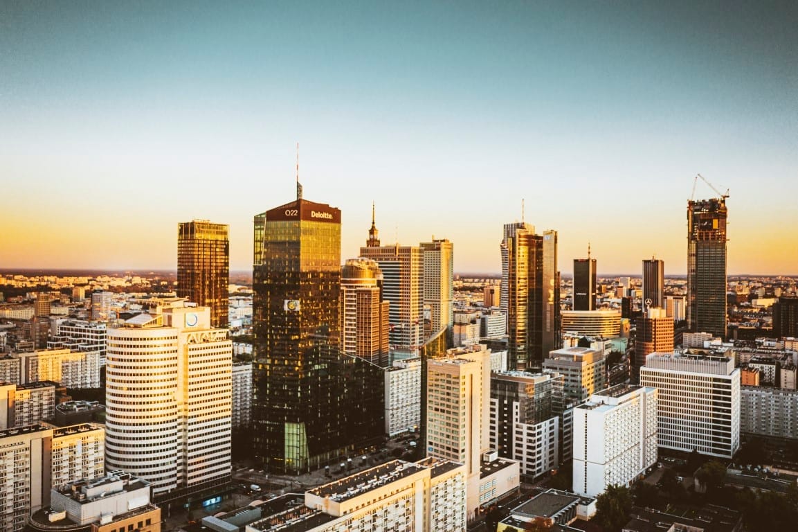 2016 challenge, warszawa w 2016, pomysły co robić w warszawie, visit warsaw, warsaw guide, przewodnik warszawy, media społecznościowe, discover warsaw, 2016 trend, social media trend, 2016 vs 2026, rondo onz, warsaw business center, centrum biznesowy warszawy, warsaw architecture, inwestycje w warszawie, biurowiec Warszawy, pałac kultury i nauki, panorama warszawy